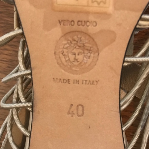 Gorgeous Cream Snakeskin Strappy Versace Heels - Picture 3 of 8